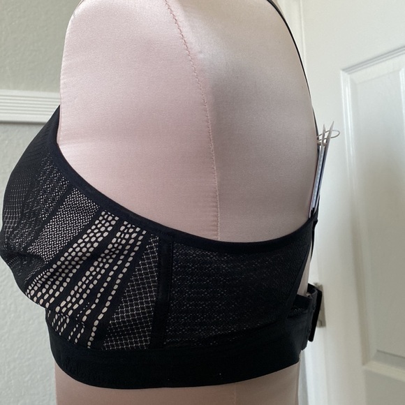 Awake to lace bra.. Lululemon DD34 NEW - Picture 7 of 10